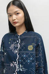 Aditi Rekah Biru Laut