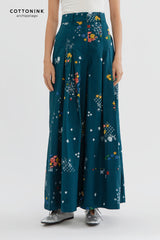 Kinan Puspa Biru Laut