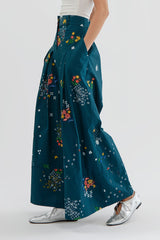 Kinan Puspa Biru Laut