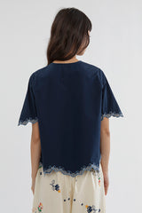 Layal Puspa Biru Laut