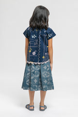 Sajani Rekah Biru Laut