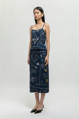 Tisa Rekah Biru Laut