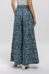 Tyas Kawung Biru Laut