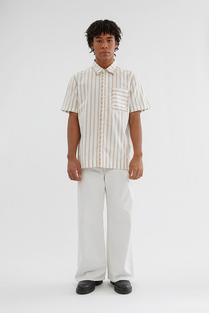 Aksara Salur Krem