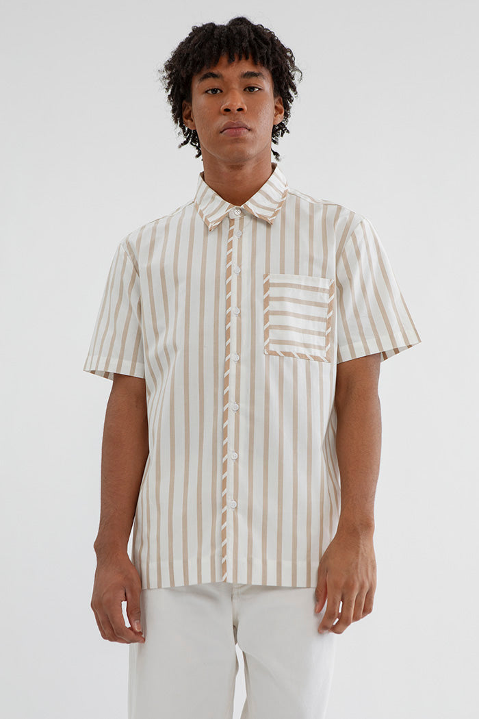 Aksara Salur Krem