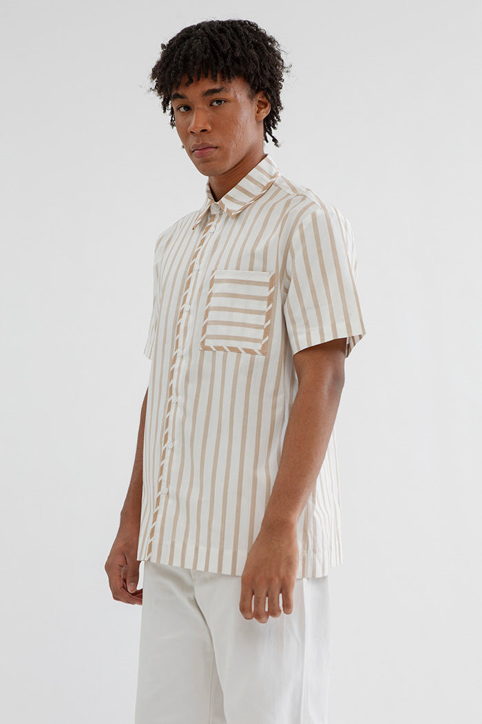 Aksara Salur Krem