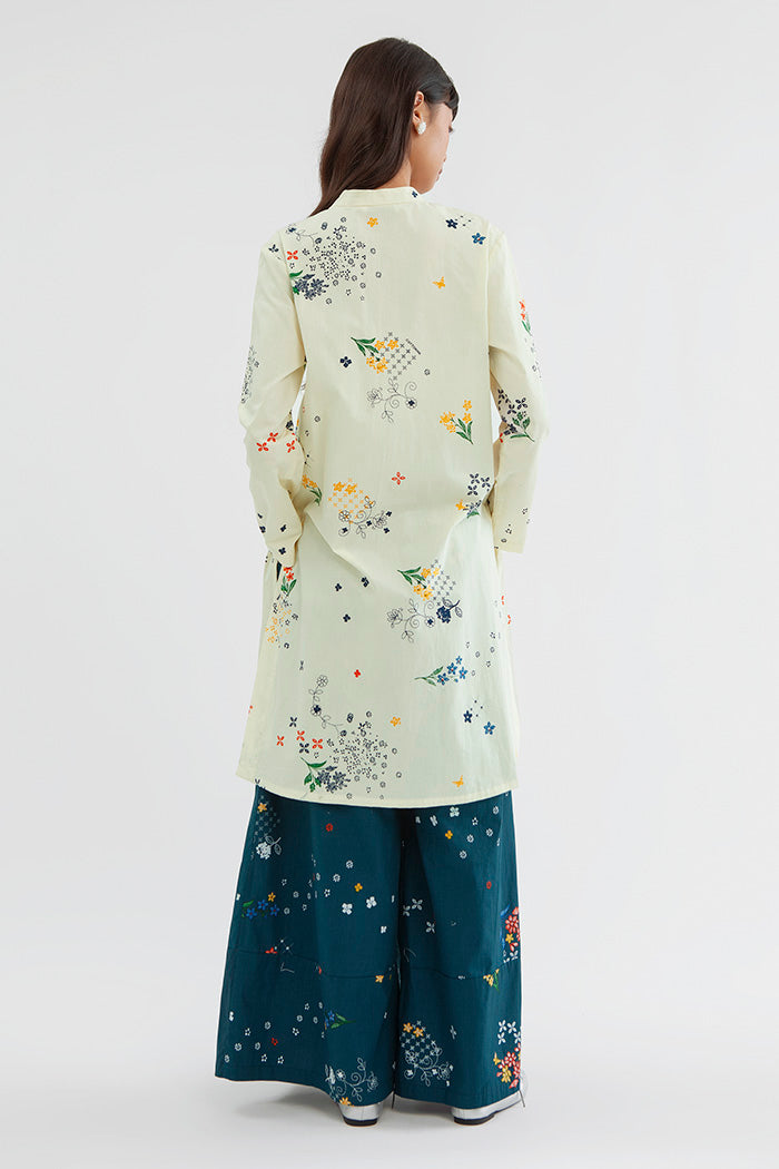 Arini Puspa Krem-Kuning