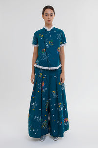 Aruna Puspa Biru