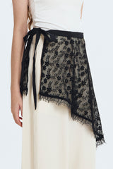 Black Floral Lace Wisp