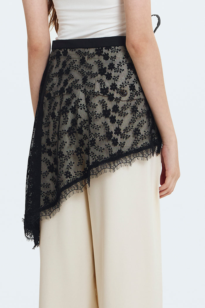 Black Floral Lace Wisp