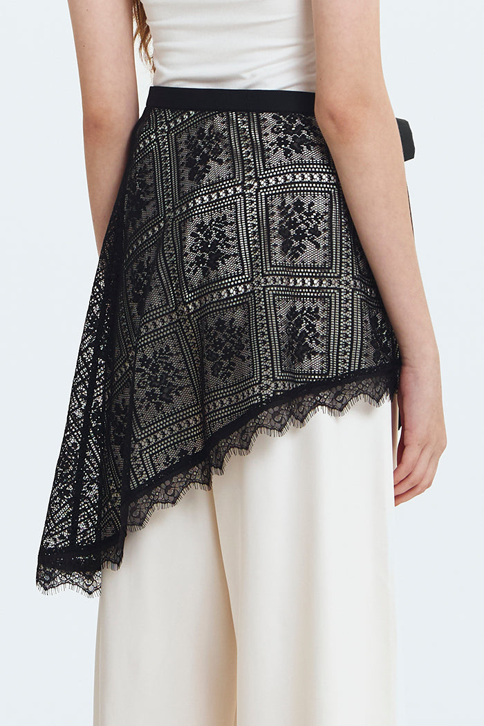 Black Lattice Lace Wisp