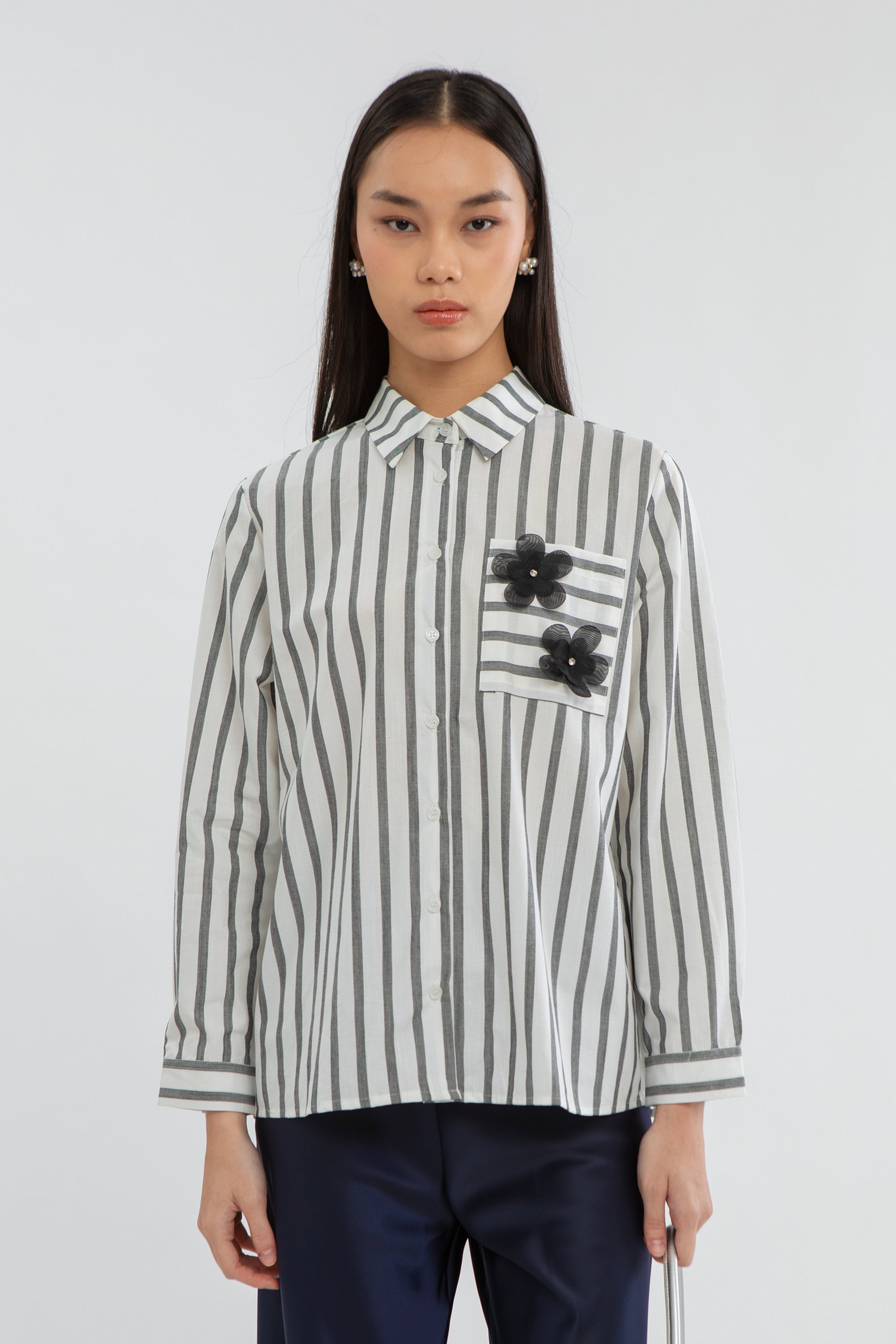 Black Striped Nuha