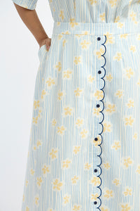 Blue Daisy Wells