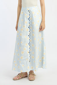 Blue Daisy Wells