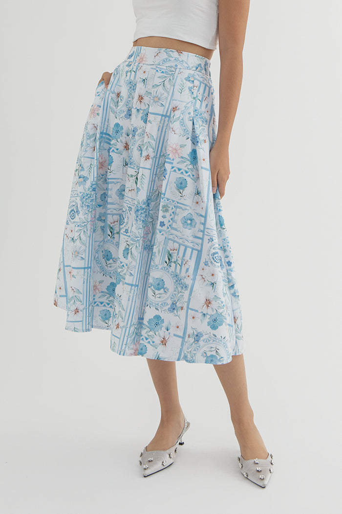 Blue Porcelain Dari