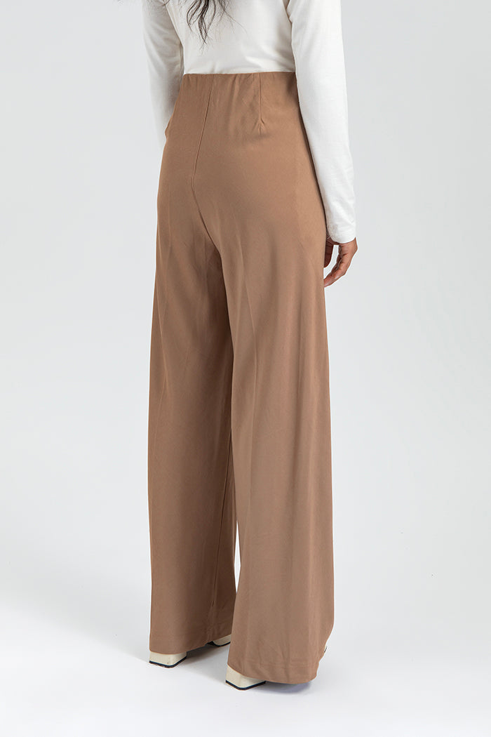 Brown Pama