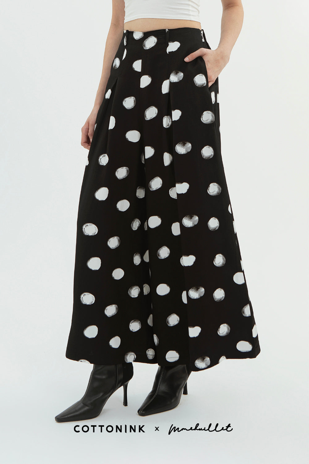 Black Polka Plume