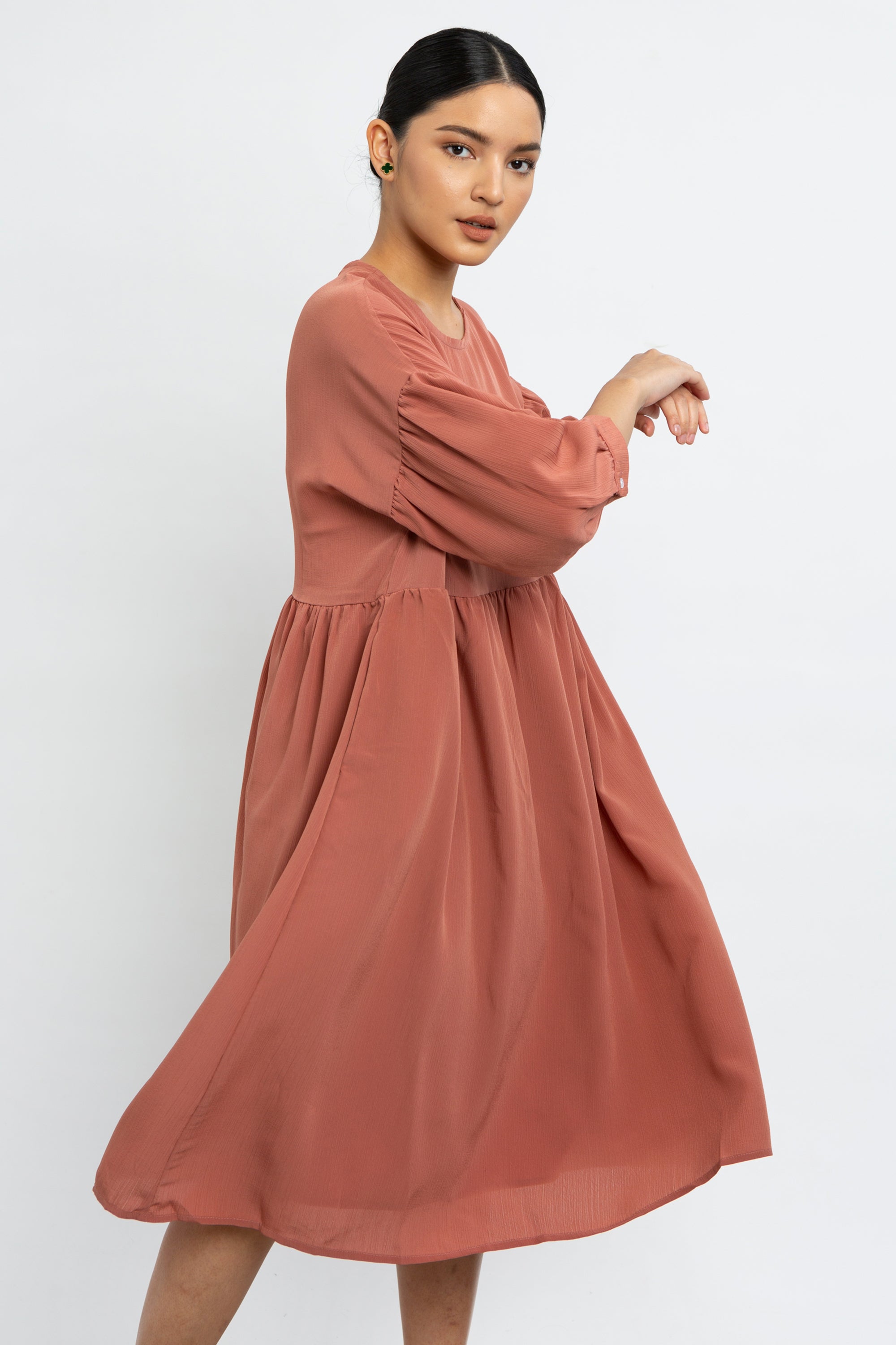 Coral Lindiza - Defect Sale