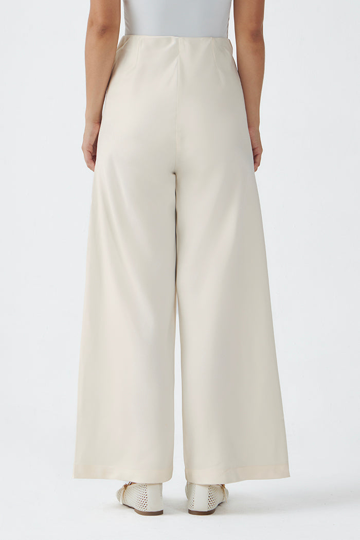 Cream Satin Pama