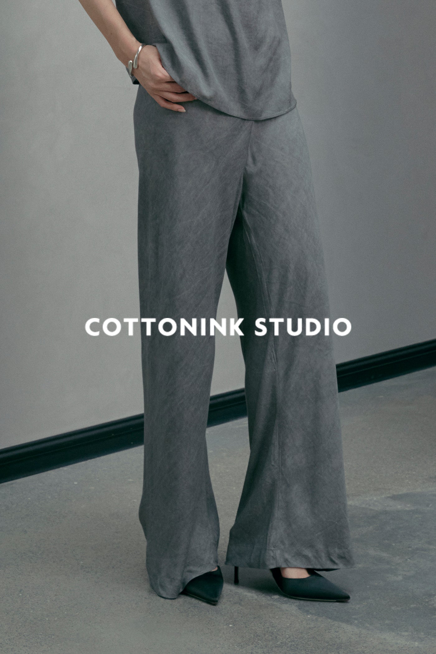 COTTONINKSTUDIO - Dark Grey Adrina