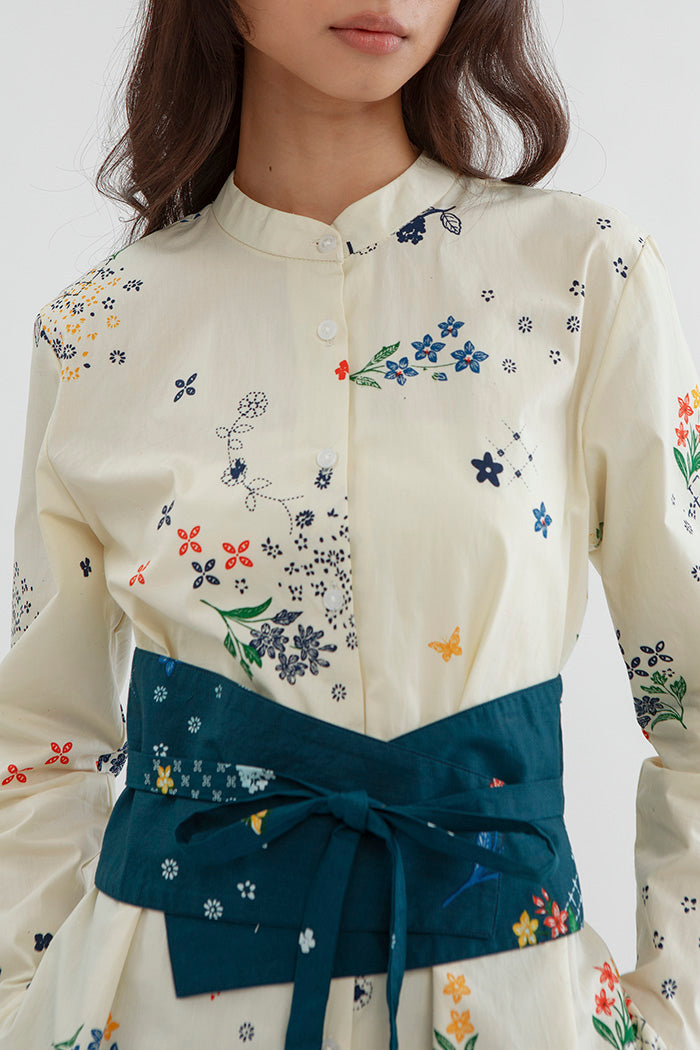 Dera Puspa Biru