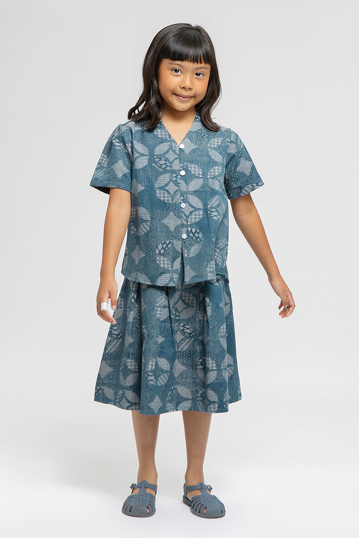 Elok Kawung Biru Laut