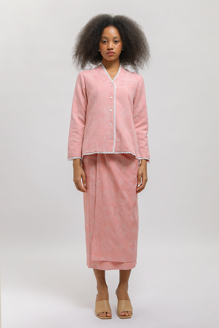 Estu Kawung Merah Jambu