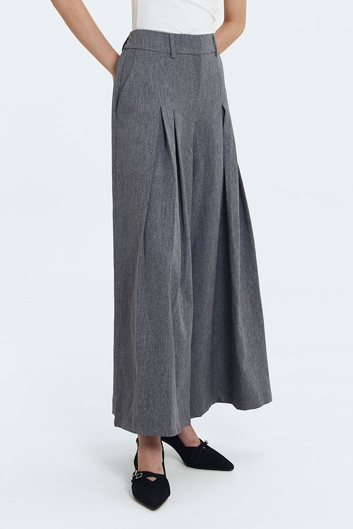 Grey Tyas