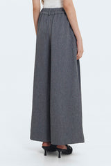 Grey Tyas
