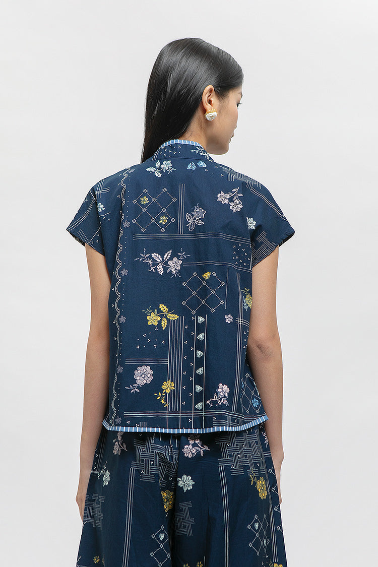 Kama Rekah Biru Laut