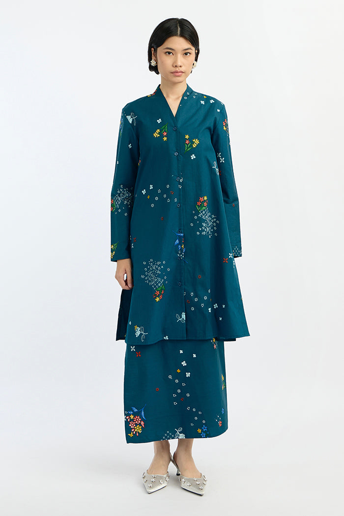 Laksmi Puspa Biru
