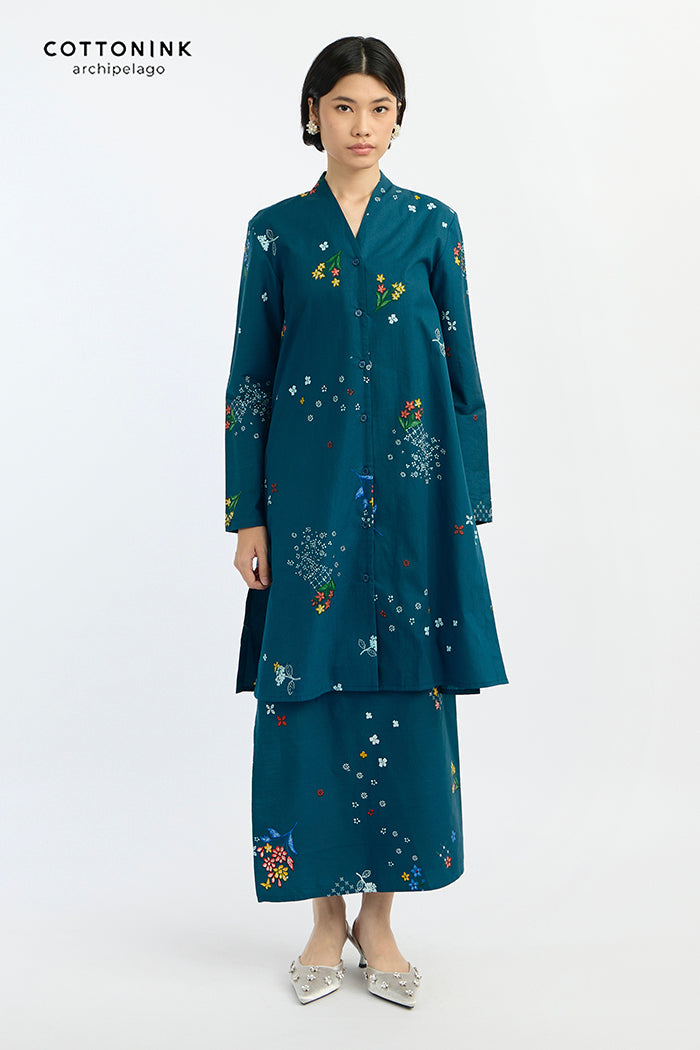 Laksmi Puspa Biru