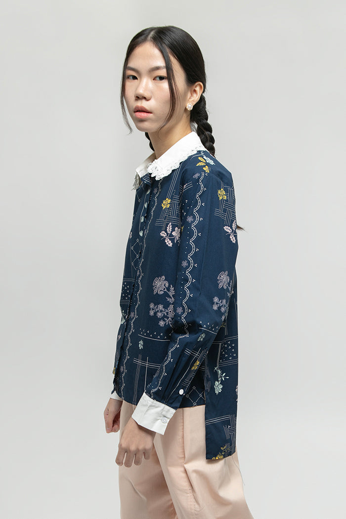 Laras Rekah Biru Laut