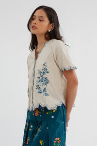 Layal Puspa Krem
