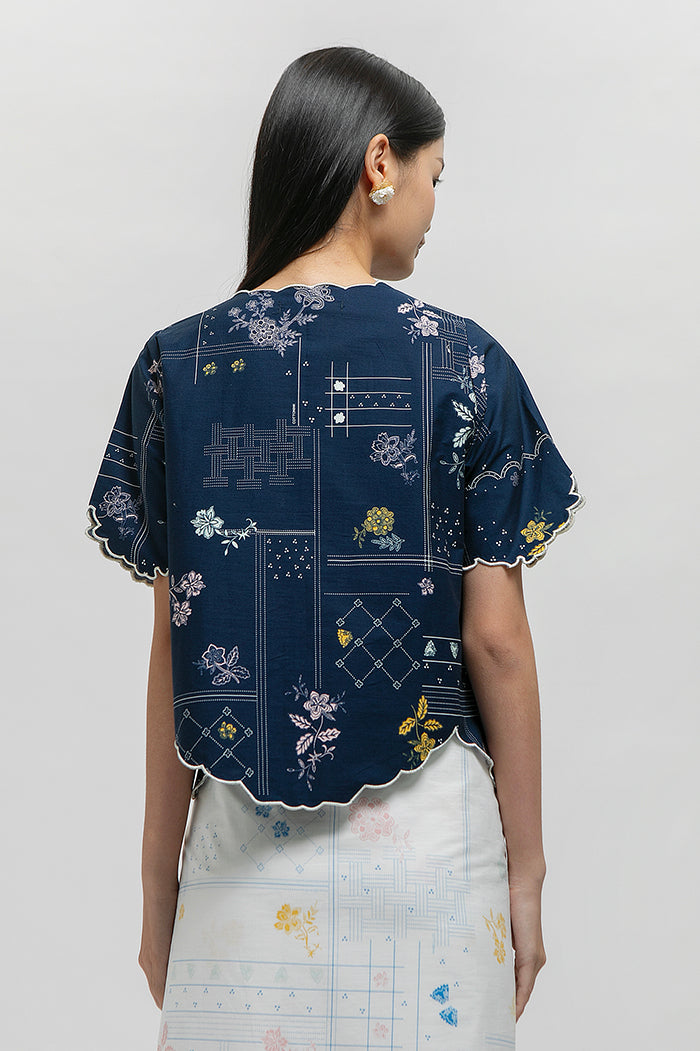 Layal Rekah Biru Laut