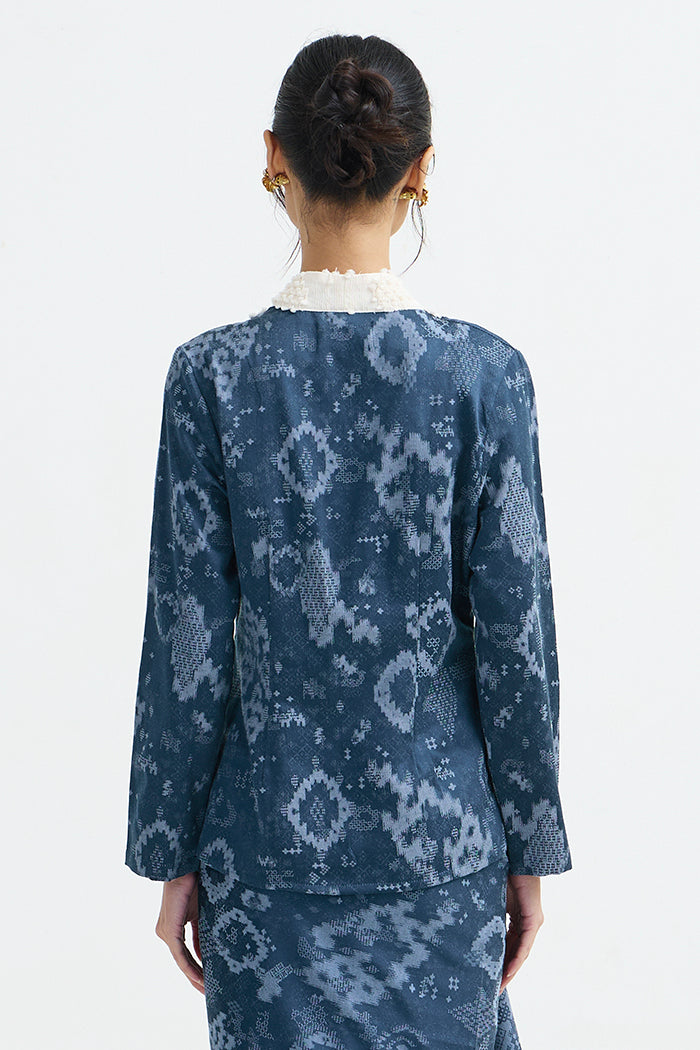 Navira Jalin Biru Laut