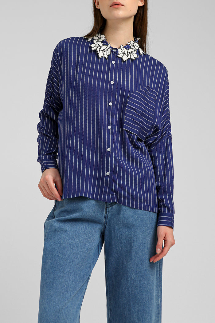 Navy Lily Devon