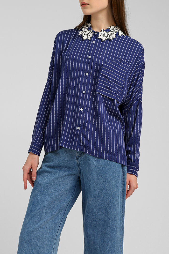 Navy Lily Devon