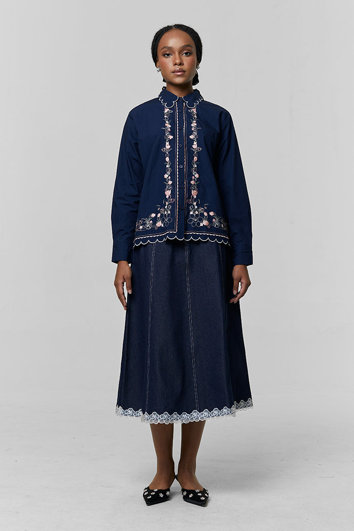 Navy Embroidery Fiosa