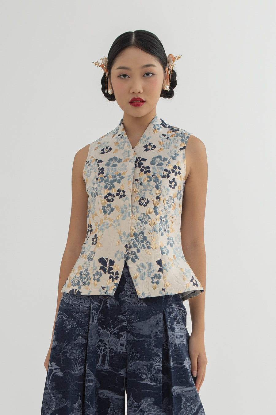 Navy Floral Lian