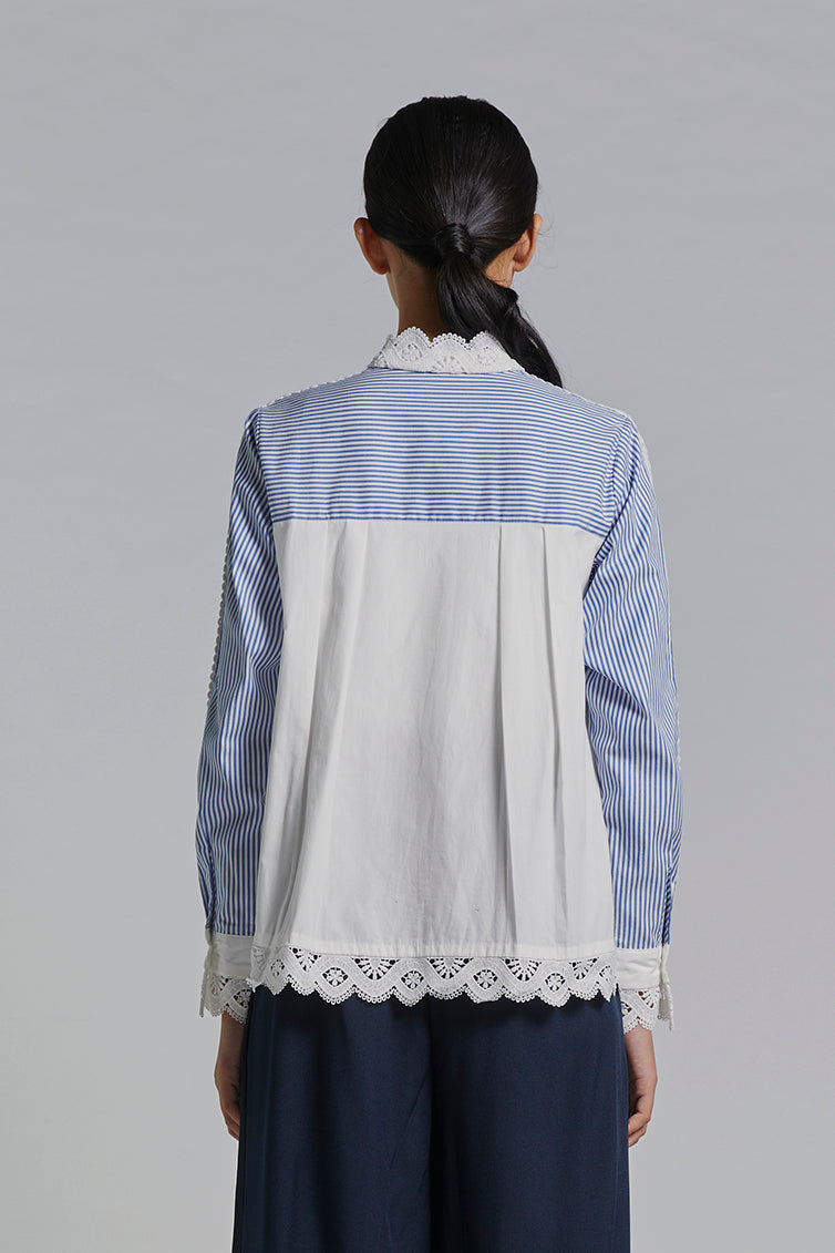 Navy Striped Kamelya