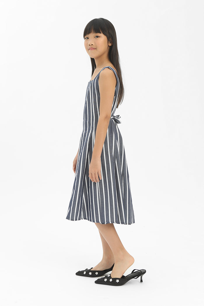 Navy Striped Mael