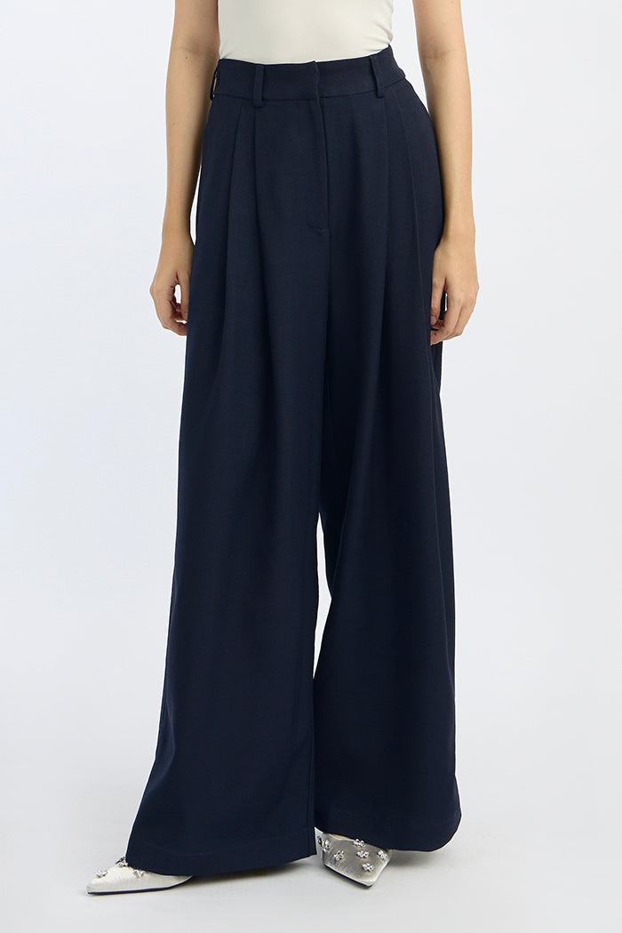 Navy Bolin