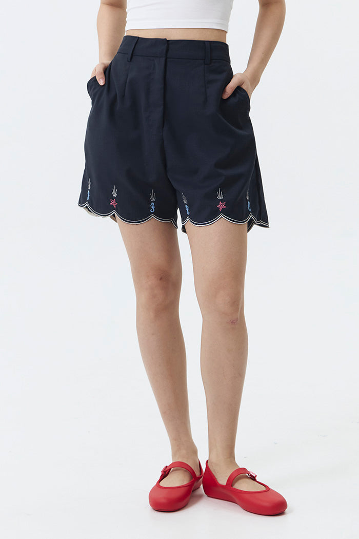 Navy Canoli B