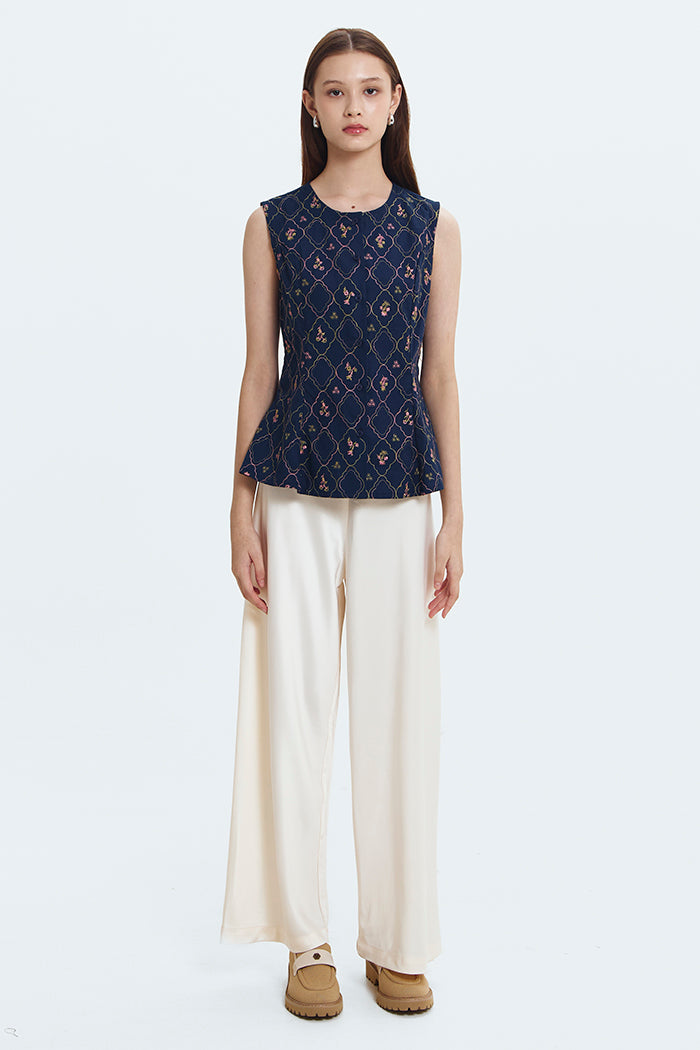 Navy Lucia