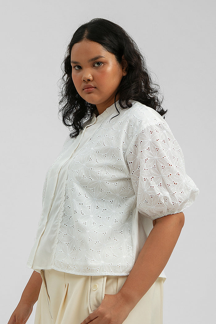 Off-white Embroidered Jensa - Defect Sale