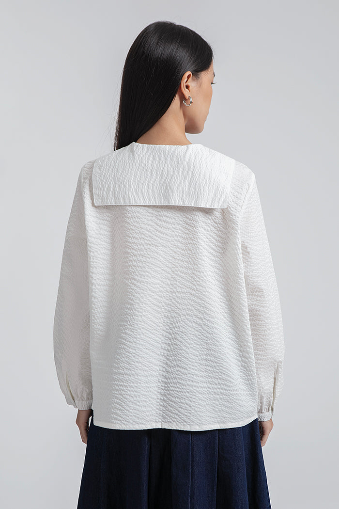 Off-white Abril