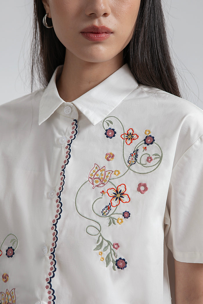 Off-white Embroidery Amur