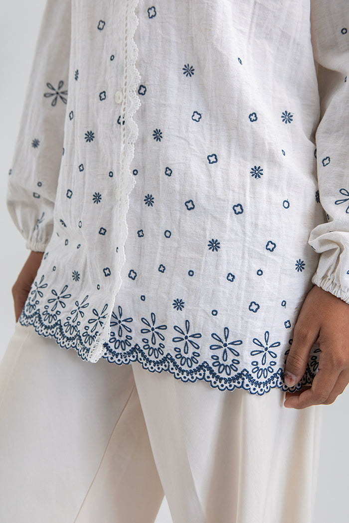 Off-white Embroidery Nadra