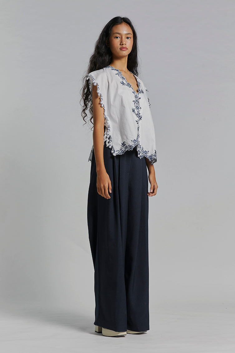 Off-white Floral Araceli